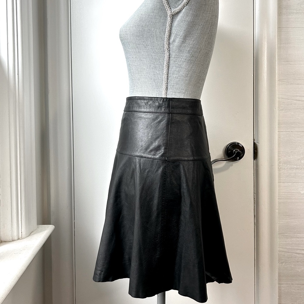Banana Republic Authentic Leather Short Skirt Black - Picture 2 of 10